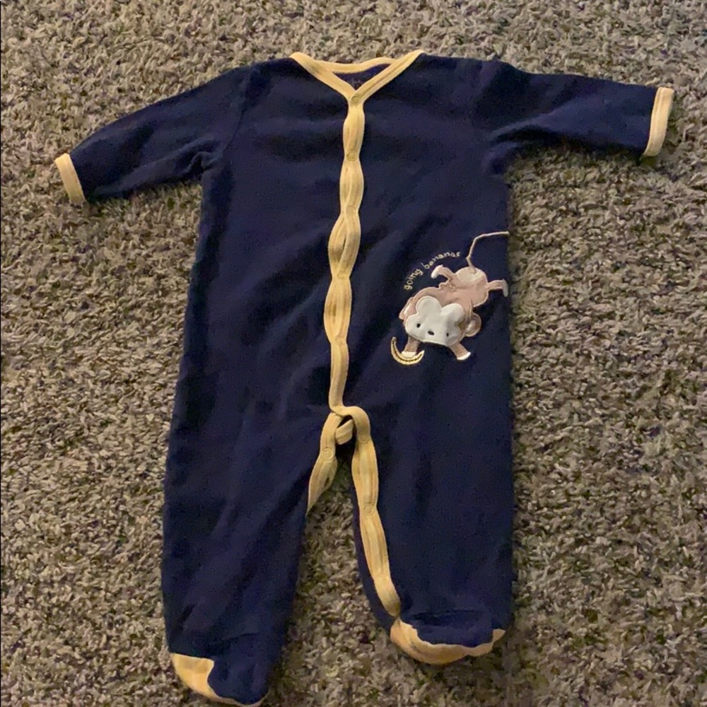 Baby body suit! Footie pajamas! ✨